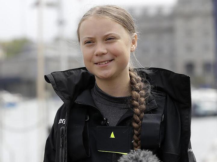 Greta Thunberg bei einer Pressekonferenz vor der Abfahrt in Plymouth.