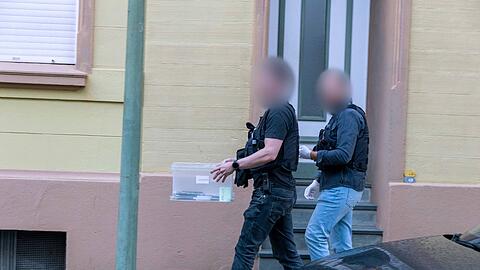 Der Mann steht im Verdacht, Geld für einen islamistischen Terroranschlag gesammelt zu haben.