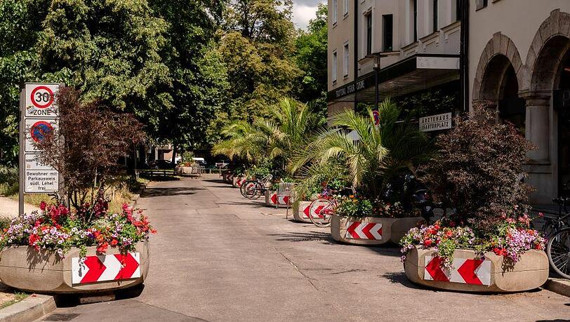 2023 hat die Stadt am Isartor eine Sommerstra&szlig;e eingerichtet. Wiederholt wird das nicht.