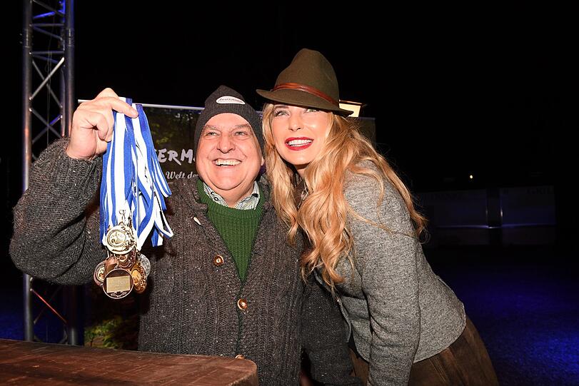 Giulia Siegel und Dr. Axel Munz