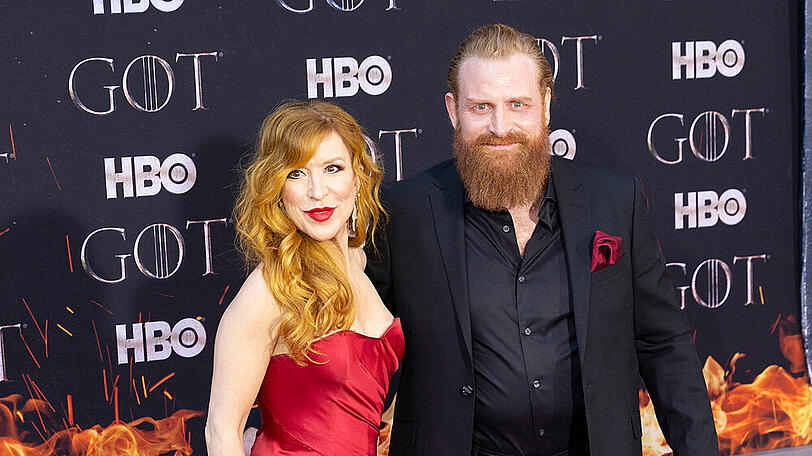 Das Ehepaar Kristofer und Gry Molvaer Hivju vor ziemlich genau einem Jahr bei der Premiere der letzten Staffel der Serie "Game of Thrones" in New York.