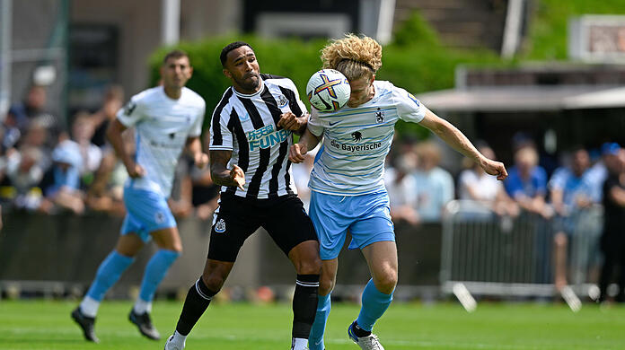 Der TSV 1860 München konnte gegen den Premier-League-Klub Newcastle United in der ersten Hälfte noch mithalten, in der zweiten Halbzeit drehten die Engländer dann auf.