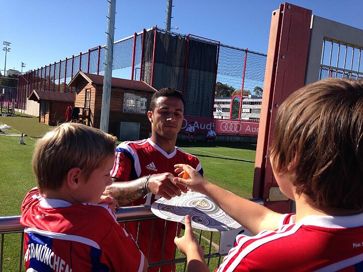 Thiago ist wieder im FC-Bayern-Training dabei: Die Bilder von der Säbener Straße.