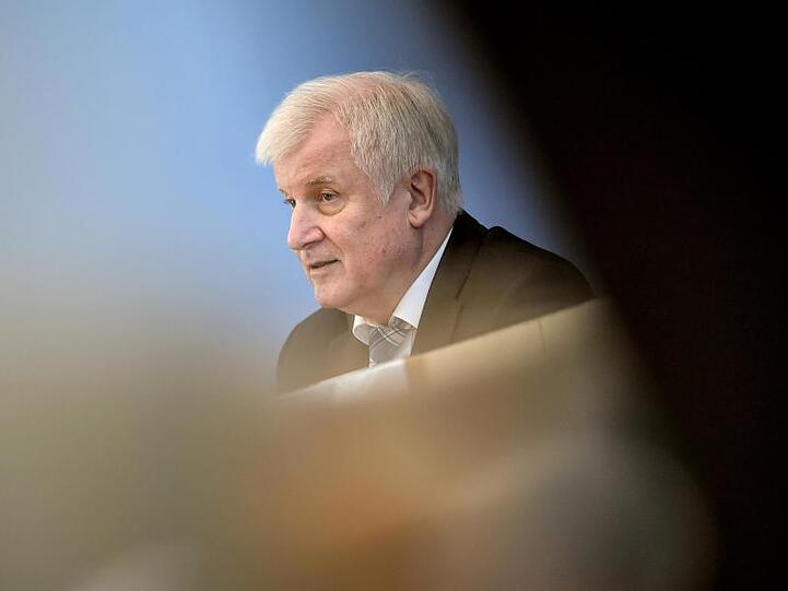Bundesinnenminister Horst Seehofer während der Pressekonferenz zum Jahresbericht der Bundespolizei.