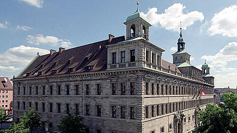 Debatte um die Neuordnung im Nürnberger Rathaus.