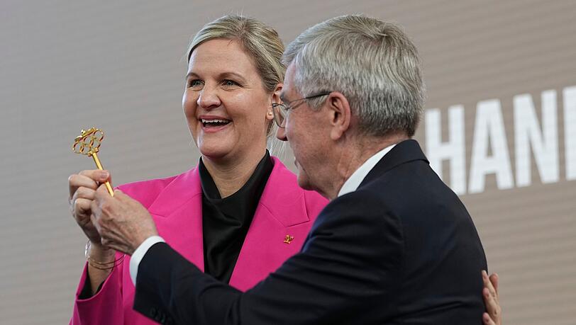 Kirsty Coventry löst Thomas Bach an der Spitze des IOC ab.