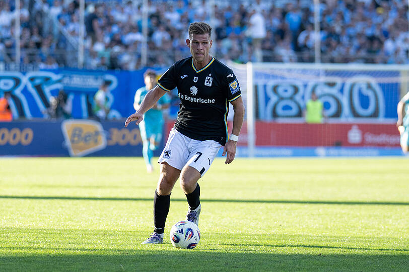 Florian Niederlechner konnte gegen Hoffenheim II nicht überzeugen. Florian Niederlechner konnte gegen Hoffenheim II nicht überzeugen.