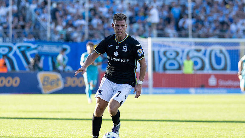 Florian Niederlechner konnte gegen Hoffenheim II nicht überzeugen. Florian Niederlechner konnte gegen Hoffenheim II nicht überzeugen.