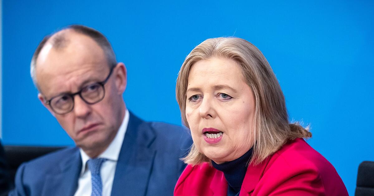 Co-Vorsitz-der-Rentenkommission-Juristin-Janda-und-Weise