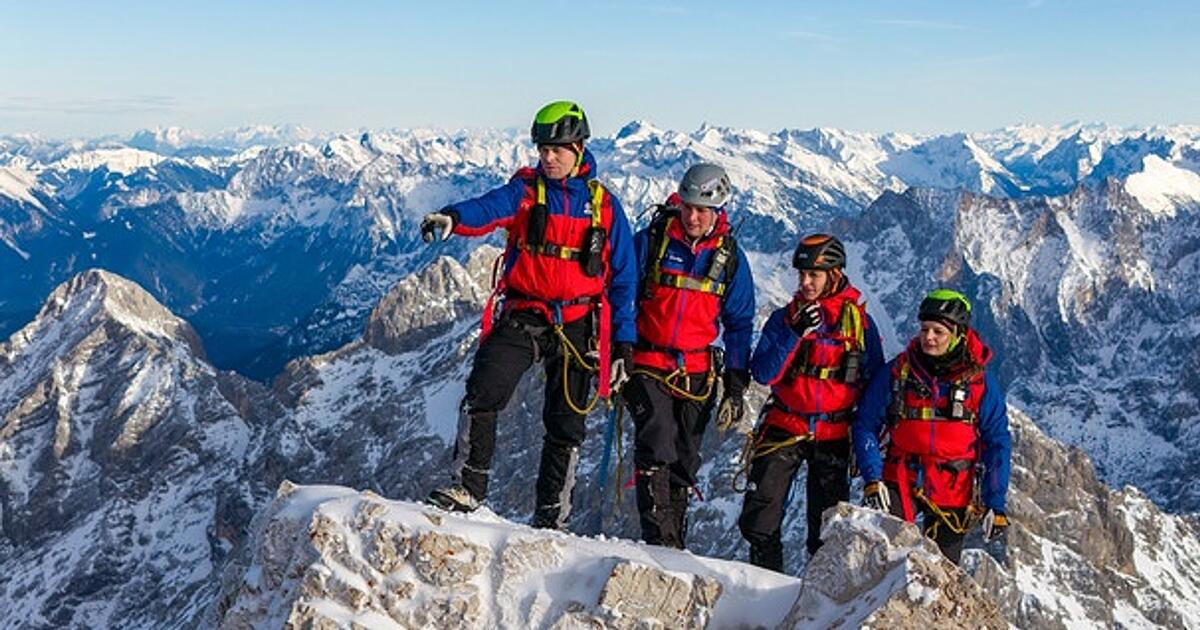 'Heroes lie in the cemetery': Mountain rescuers on the dangerous ...