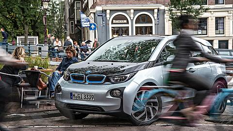 Drive-Now baut seine E-Flotte aus: 30 dieser BMW i3 können jetzt in München ausgeliehen werden.