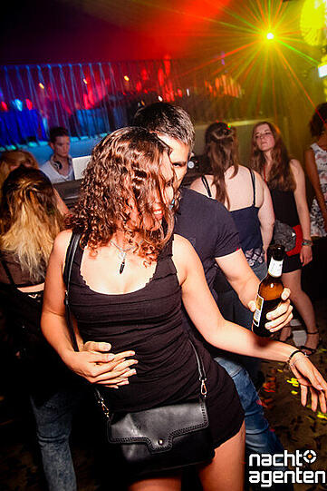 Am Freitag im Jack Rabbit tanzen die Partypeople zu House und Hip-Hop Sound.