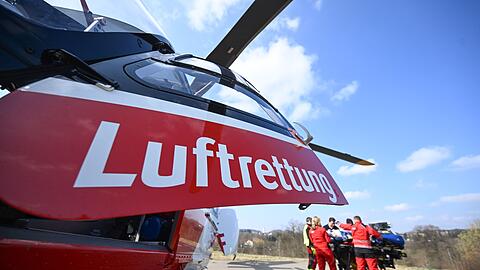 Das siebenj&auml;hrige M&auml;dchen wurde mit einem Hubschrauber in eine Klinik geflogen. (Symbolbild)