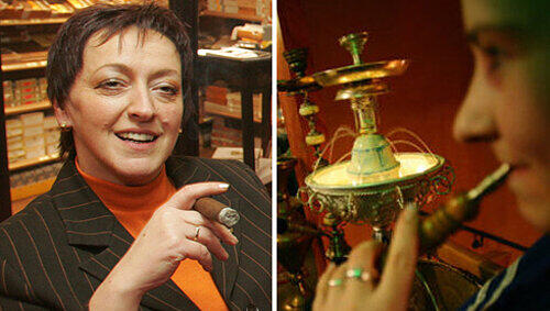 Christiane Klever (li.) darf vorerst weiter qualmen, die Kundin des Shisha-Cafés nicht. Christiane Klever (li.) darf vorerst weiter qualmen, die Kundin des Shisha-Cafés nicht.