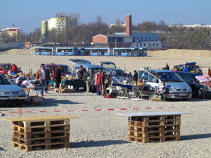 So war der Flohmarkt am Donnerstag im Westend. Die Fotos von Djordje Matkovic.