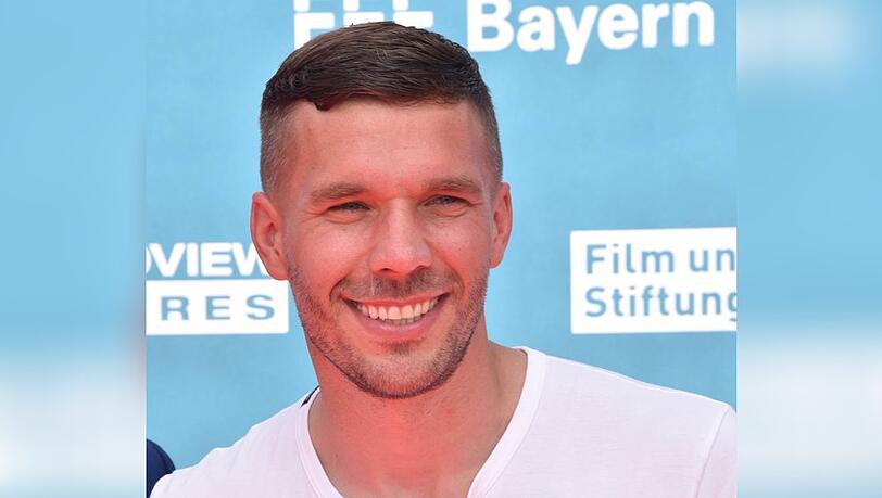 Lukas Podolski hat allen Grund zur Freude.