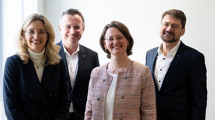 Nina Lubomierski (v. l.), Christian Kopp, Gabriele Hoerschelmann und Klaus Schlicker sind die Kandidaten für die Wahl zum Landesbischof der Evangelisch-Lutherischen Kirche in Bayern.