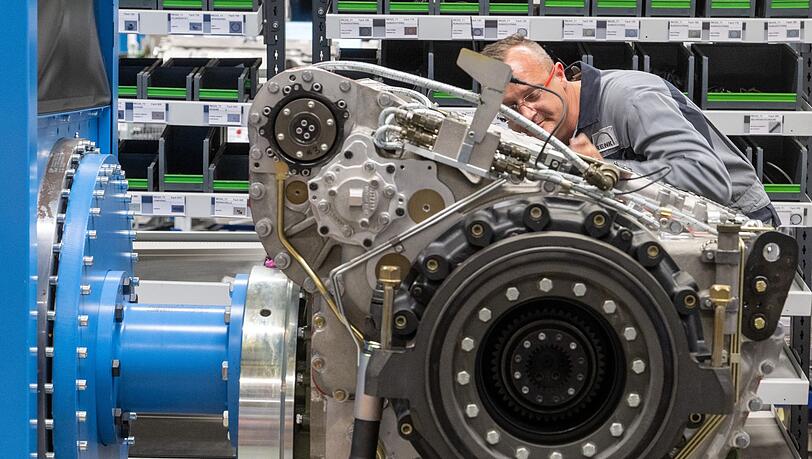 Panzer-Getriebe-Produktion bei dem Hersteller Renk.
