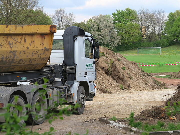 Die Bauarbeiten für den Sportpark haben begonnen.