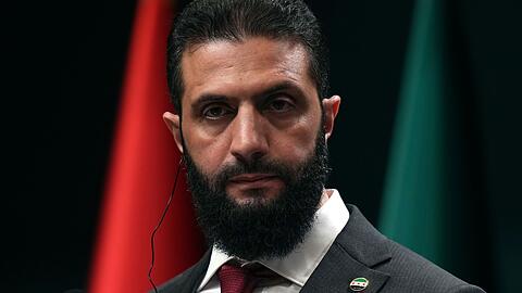 Der syrische Übergangspräsident Al-Scharaa will sein Land wieder in die internationale Gemeinschaft integrieren. (Archivfoto)