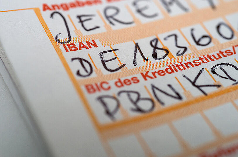 Ab 1. Februar wird die Kontonummer endgültig von der IBAN verdrängt.