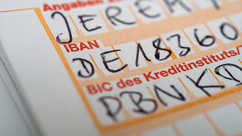 Ab 1. Februar wird die Kontonummer endgültig von der IBAN verdrängt. Ab 1. Februar wird die Kontonummer endgültig von der IBAN verdrängt.