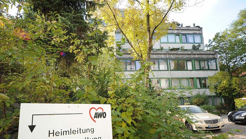 In diesem Heim im dritten Stock versuchte eine Frau ihre Zimmergenossin zu töten In diesem Heim im dritten Stock versuchte eine Frau ihre Zimmergenossin zu töten