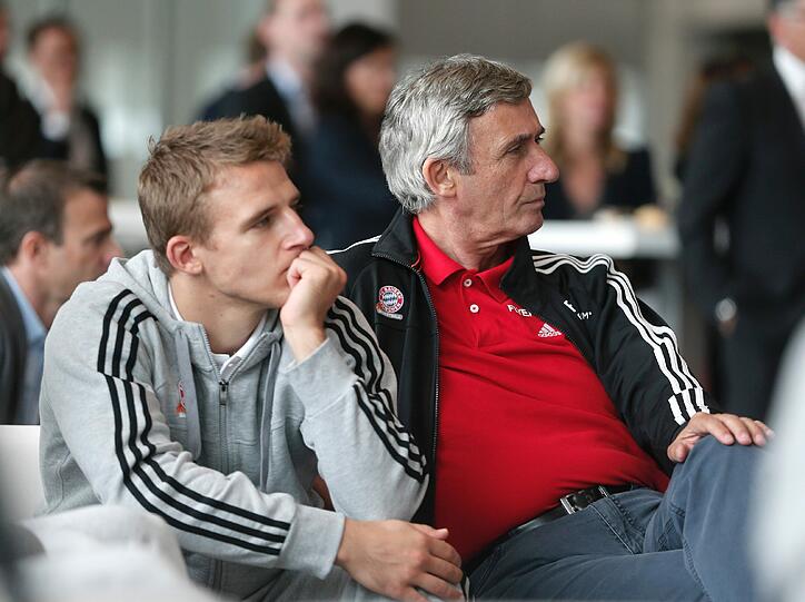 Heiko Schaffartzik  und Bayerntrainer Trainer Svetislav Pesic.