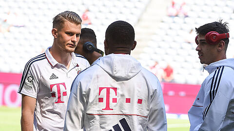 Stehen gegen Frankfurt im Fokus: Die junge Garde um Niklas Dorsch und Franck Evina