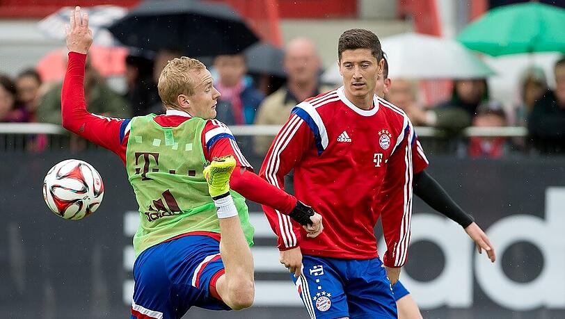 Hoch das Bein: Trainiert wird erst wieder ma Freitag beim FC Bayern. Hoch das Bein: Trainiert wird erst wieder ma Freitag beim FC Bayern.
