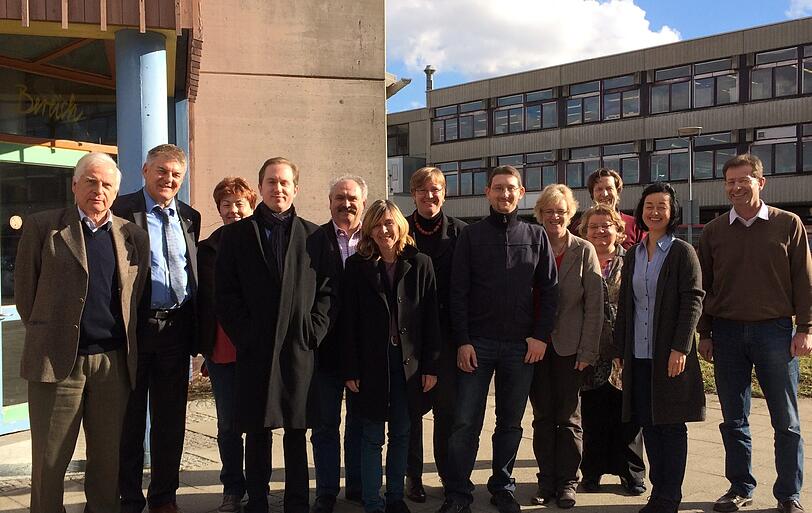 Die SPD-Fraktion mit Bezirkstags-Vizepräsident Michael Asam (2. v. l.), BBW-Leiterin Ursula Haberkorn (2. v. r.) sowie Michael Haas, Peter Hausner und Ralf Steinwand.