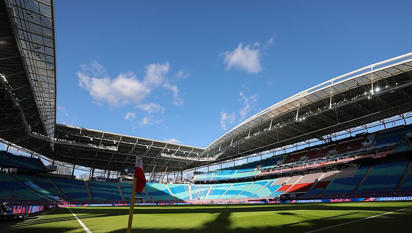 Möglicher Spielort in der 3. Liga: Red Bull Arena Leipzig. Möglicher Spielort in der 3. Liga: Red Bull Arena Leipzig.