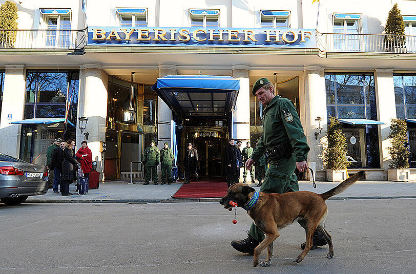 Am kommenden Wochenende findet die 52. Münchner Sicherheitskonferenz im Bayerischen Hof statt. Auch in diesem Jahr wird es wieder eine große Gegendemo geben.