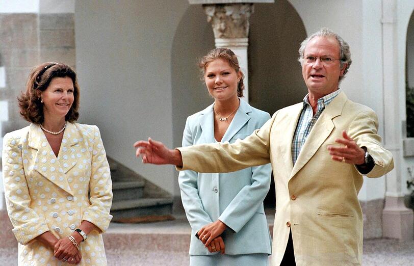 Kronprinzessin Victoria nimmt im Juli 1988 Glückwünsche zu ihrem 21. Geburtstag entgegen.