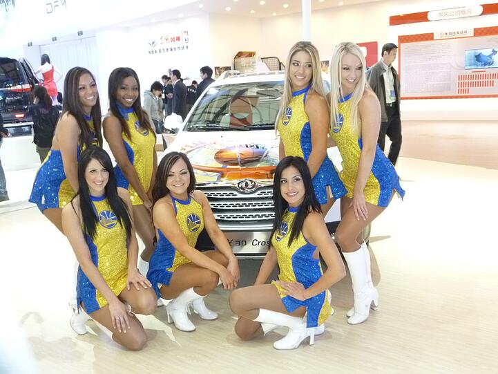 Girls, Girls, Girls: Die schönsten Seiten der Automesse - Auto & Verkehr - Abendzeitung München
