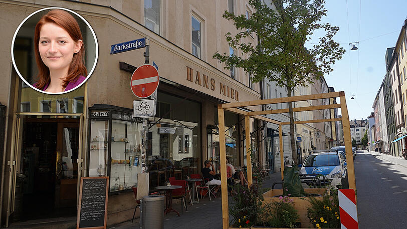 Die Stadt beauftragte den Verein Green City mit der Umsetzung. Zusammen mit Anwohnern bauten Green-City-Mitarbeiter die Parklets auf.