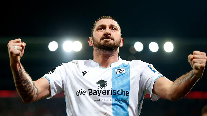 Sascha Mölders ist für den TSV 1860 auch mit 34 Jahren unverzichtbar.