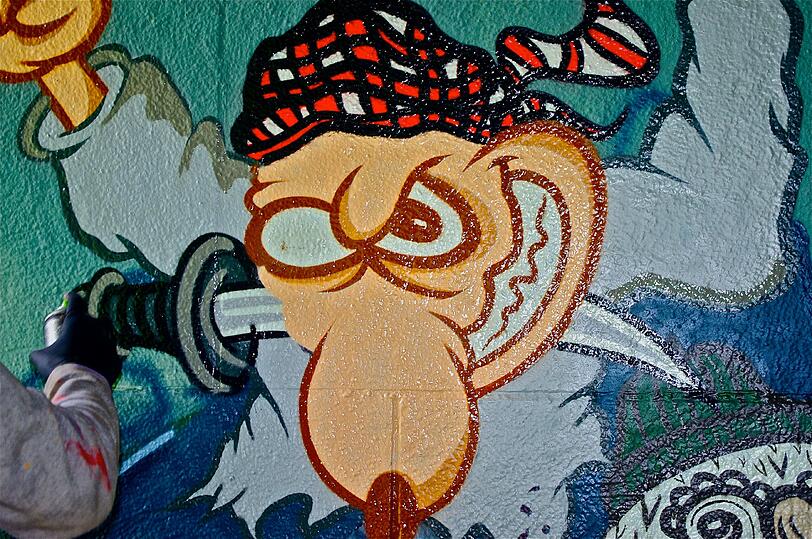 Isart Graffiti Aktion an der Brudermühlbrücke