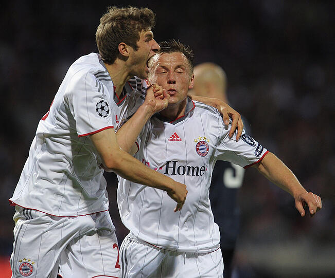 Im Rückspiel jubelte dann vor allem einer: Ivica Olic schoss die Bayern beim 3:0-Sieg mit drei Treffern ins Finale nach Madrid.