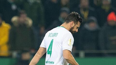 Claudio Pizarro von Bremen bei einem Spiel. Foto: Bernd Thissen/Archiv