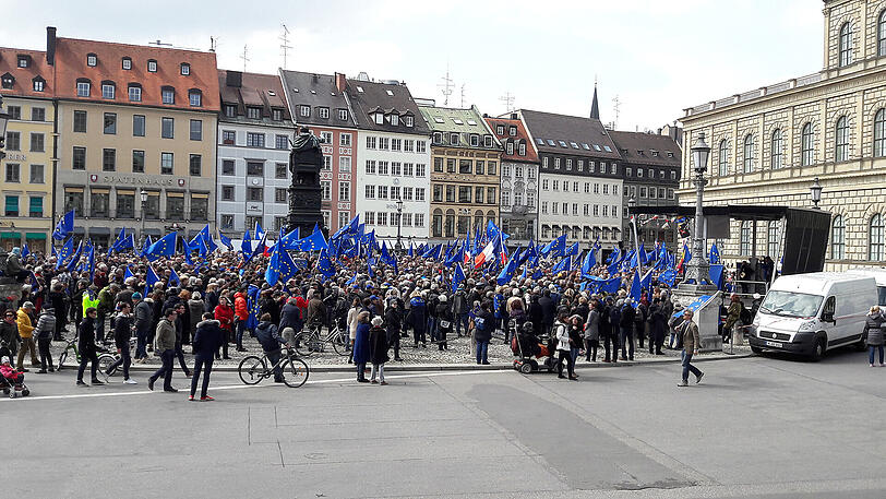 Rund 300 Teilnehmer kamen zu der Demo.