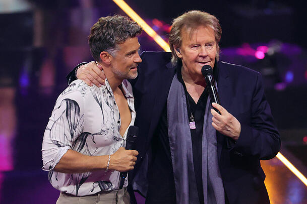 Hier mit Sohnemann Wayne (re.): Howard Carpendale hat keine Angst vor dem Lebensende.