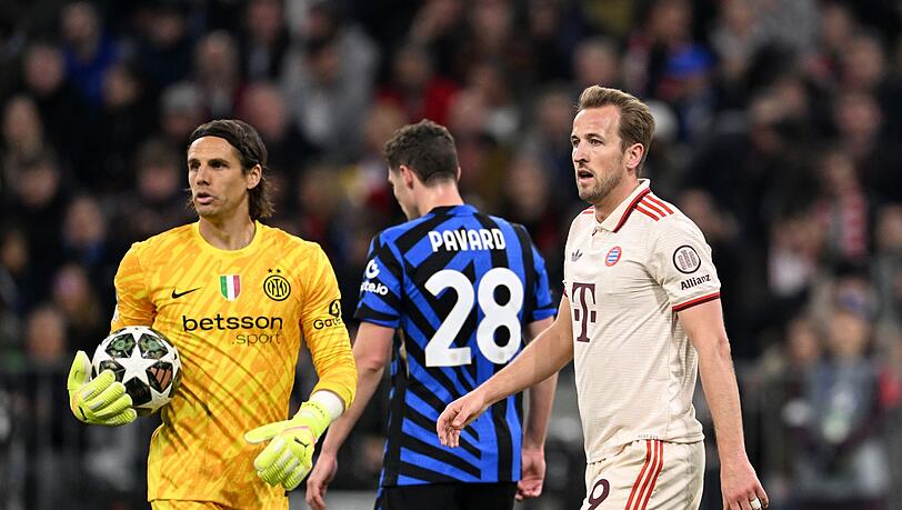 Yann Sommer (l) will noch mal in der Champions League spielen. (Archivbild)