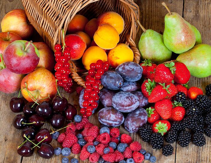 Je nach Obst- oder Gemüsesorte können sich die Garzeiten und auch die Temperatur, bei der eingekocht werden soll, sowohl im Backofen als auch im Topf deutlich unterscheiden. Es kommt auch sehr darauf an, ob die Lebensmittel roh oder schon gekocht sind. Orientieren Sie sich dazu an den Angaben im Rezept, das Sie benutzen. Je nach Obst- oder Gemüsesorte können sich die Garzeiten und auch die Temperatur, bei der eingekocht werden soll, sowohl im Backofen als auch im Topf deutlich unterscheiden. Es kommt auch sehr darauf an, ob die Lebensmittel roh oder schon gekocht sind. Orientieren Sie sich dazu an den Angaben im Rezept, das Sie benutzen.