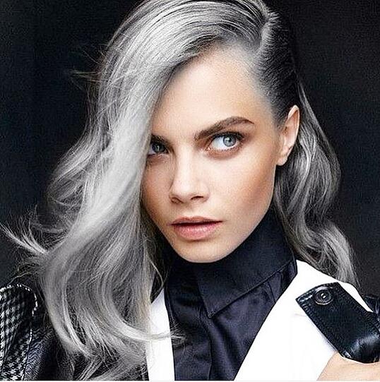 Wow-Grau: Topmodel und It-Girl Cara Delevingne.