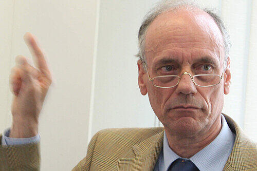 Baureferent Baumann steht Rede und Antwort.