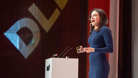 Sheryl Sandberg, Geschäftsführerin von Facebook, bei ihrer Rede in München.