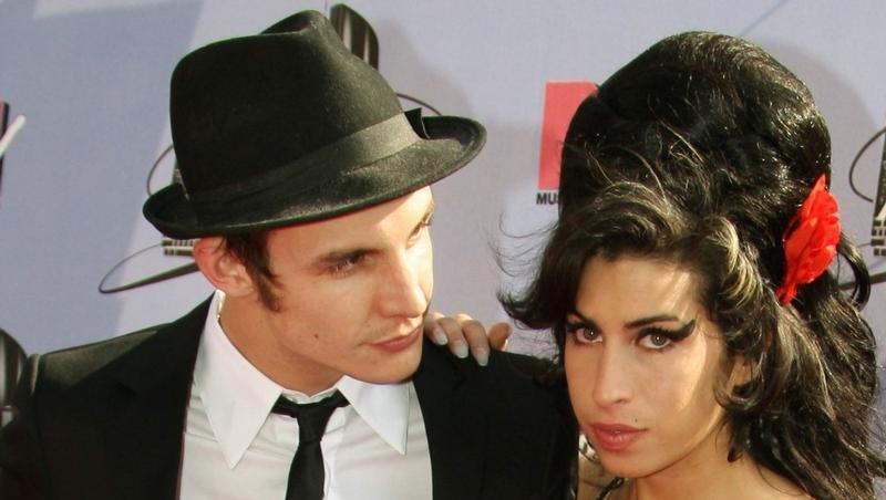Amy Winehouse und Blake Fielder-Civil bei der Verleihung der MTV Movie Awards in Los Angeles (Archivfoto vom 03.06.2007). Amy Winehouse und Blake Fielder-Civil bei der Verleihung der MTV Movie Awards in Los Angeles (Archivfoto vom 03.06.2007).