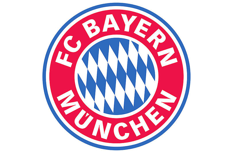 Der FC Bayern feiert den Titel beim DFB-Ü50-Cup in Berlin.