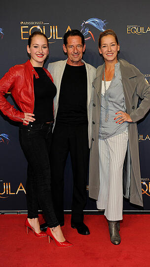 Max Tidof, Lisa Seitz und Tochter Luzie.